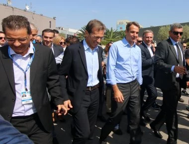 ΔΕΘ: Το σχόλιο Μητσοτάκη έξω από το περίπτερο του ΑΠΕ-ΜΠΕ - «Πολύ ωραία τα βλέπω τα πράγματα  με Τσίπρα»